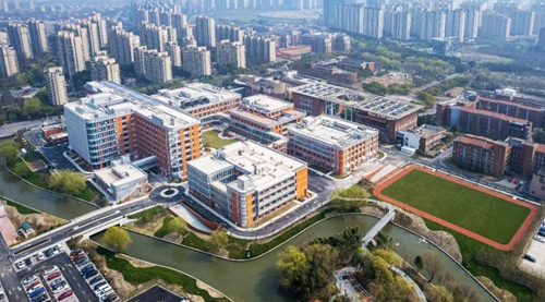 療效顯著!松江這家醫(yī)院應(yīng)用康復(fù)機(jī)器人,幫助重癥患者重新“站立”